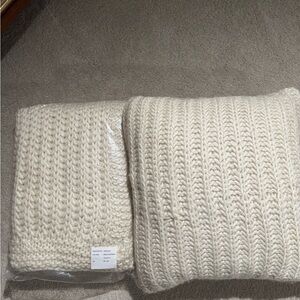 Ballard Designs Cozy Cream Chunky Knit Throw Blanket and Matching Pillow Set